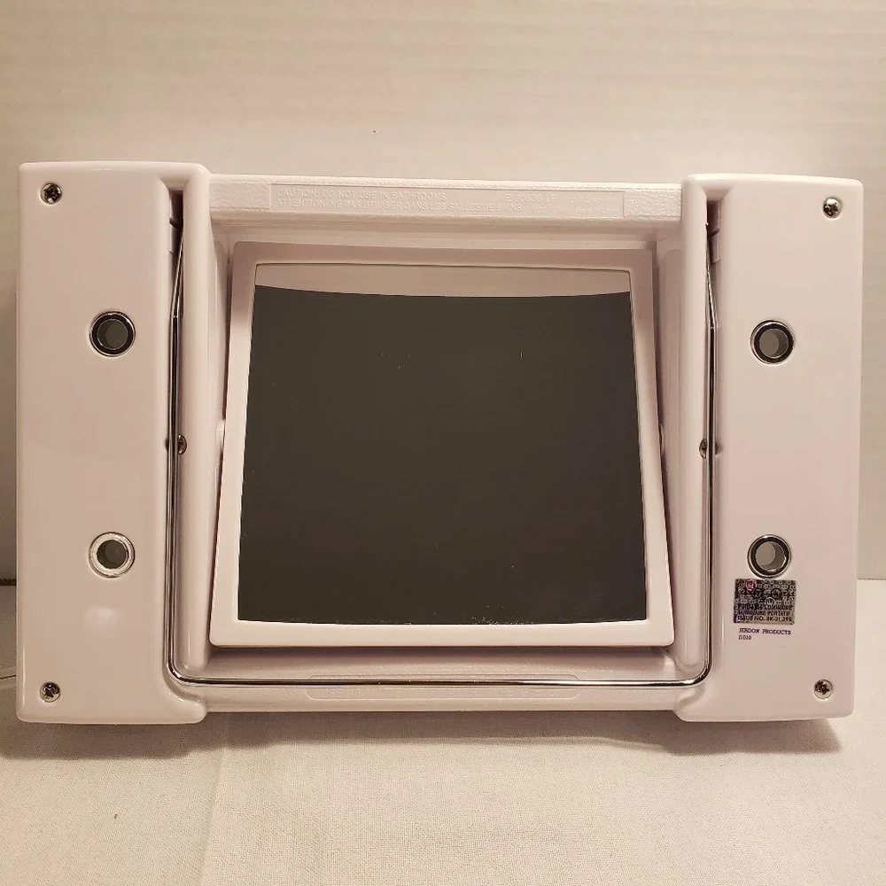 LIGHTED MAKEUP MIRROR by JERDON - FIRST CLASS - MODEL J1010 - MIRROR 6.5